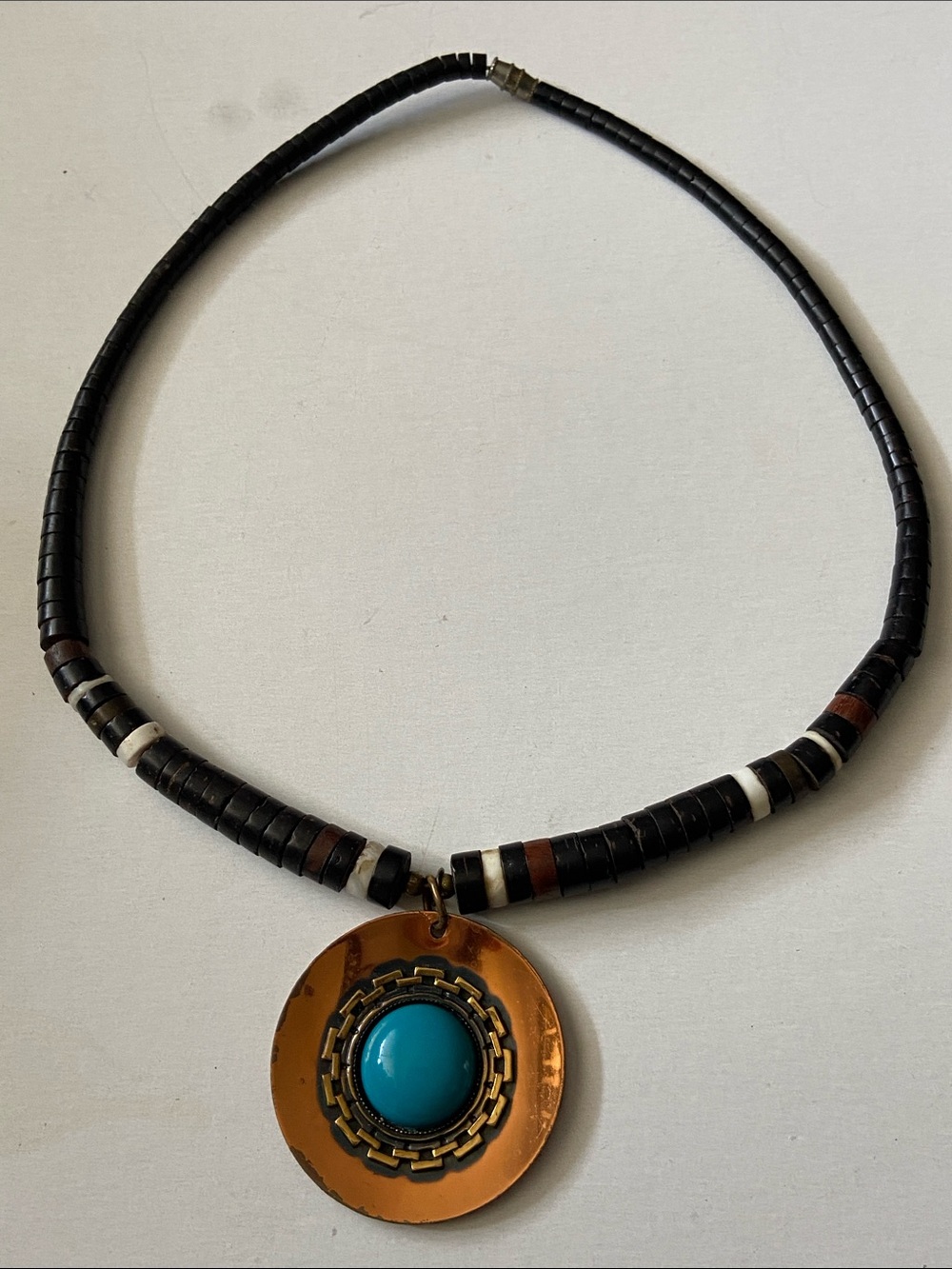 VTG 70’s Santo Domingo Heishi Shell Necklace Graduated Brown Copper Pendant 19”